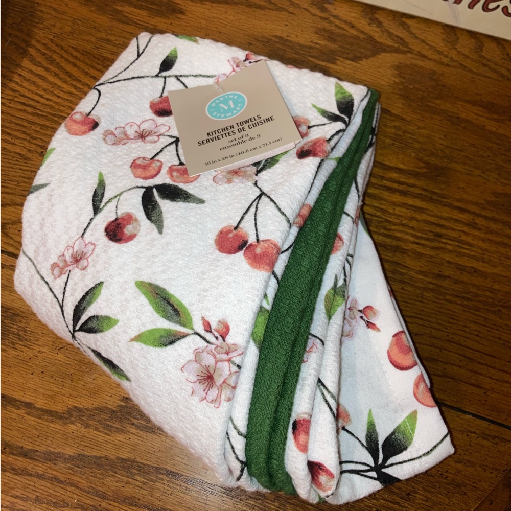 Martha Stewart Kitchen Towel  Set of 3 - Cherries NWT